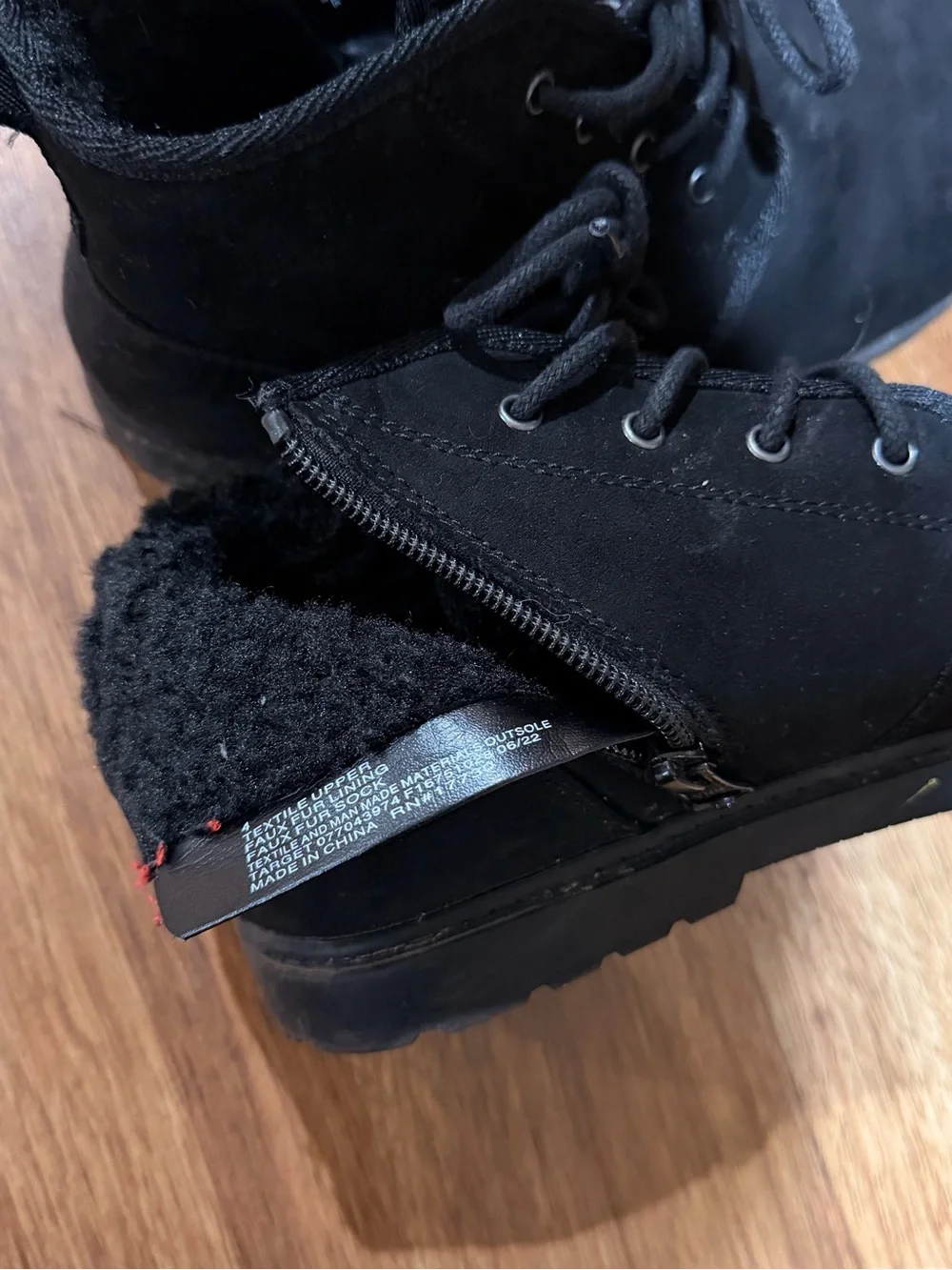 Target classic black